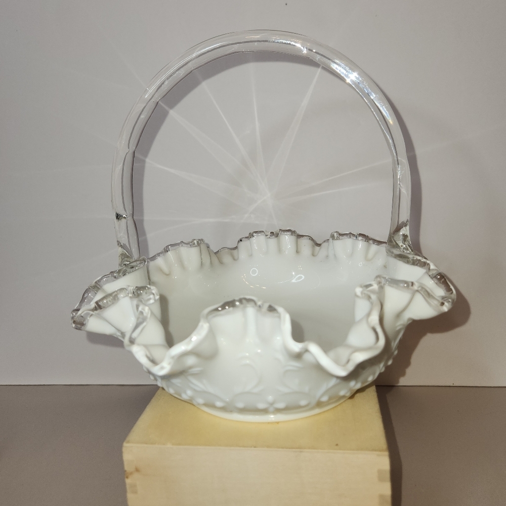 FENTON Silvercrest Clear Ribbon Edge Glass Basket